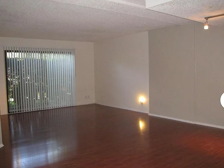 6590 Hazeltine Ave #201 — Photo 7