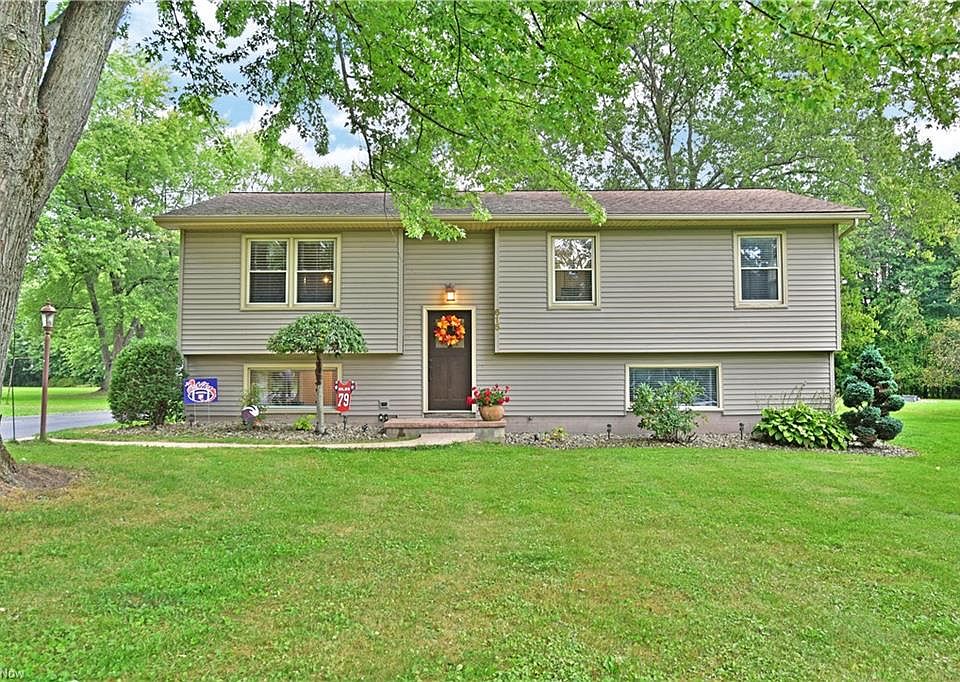 1st image of 615 Garland Dr