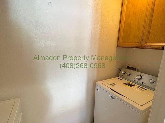 4th image of 370 Oleander Dr