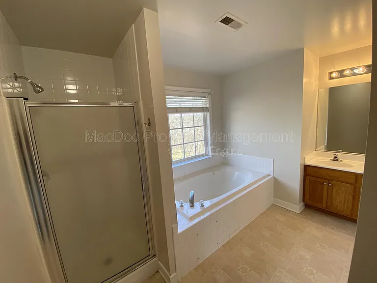 4106 Parapet Ct — Photo 26