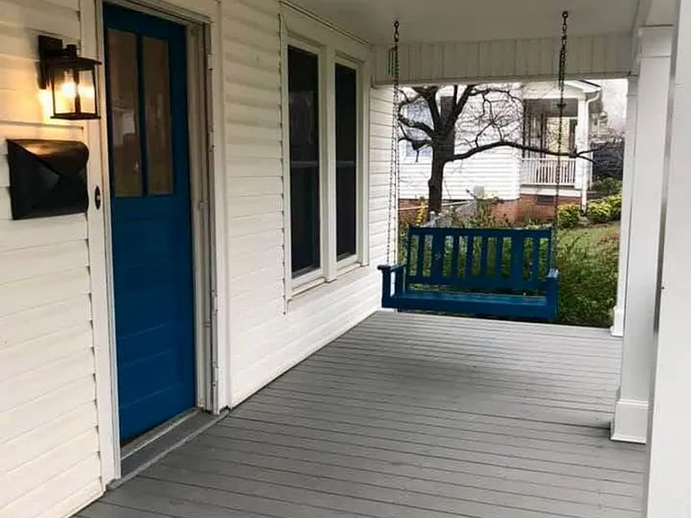 113 York Ave — Photo 1