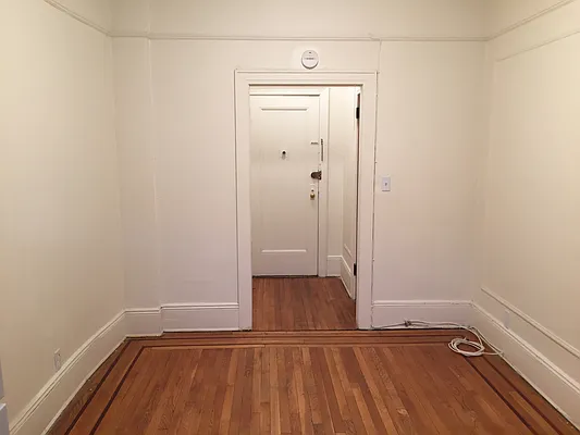 Rented by Signature Spaces NYC Corp | media 14