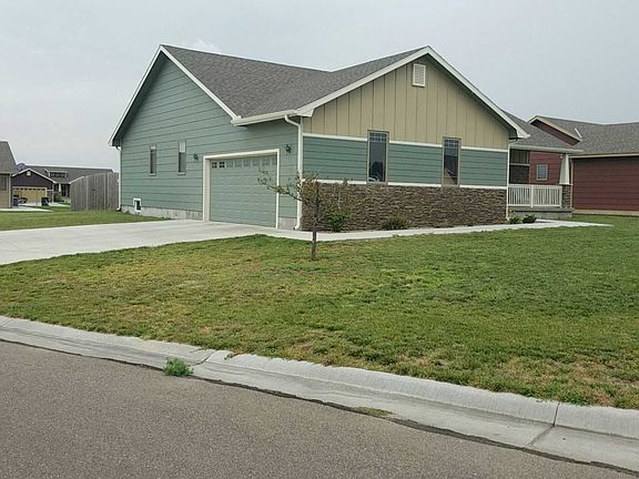 2nd image of 200 Steamboat Dr
