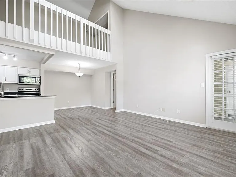 3274 Haviland Ct #201 — Photo 12