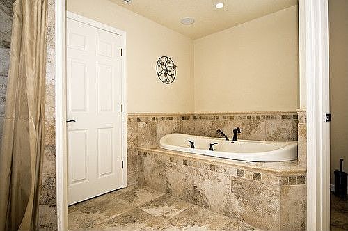 5th image of 2224 Peninsular Ct