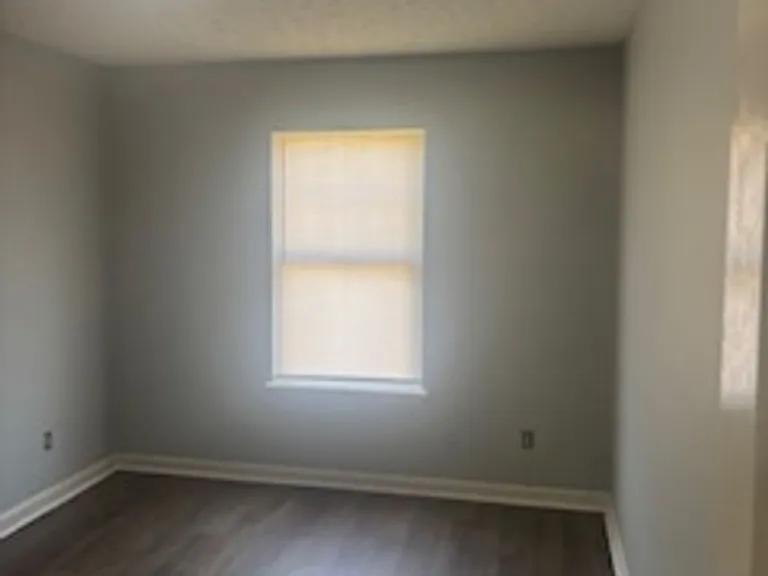 1410 Standard Village Cir — Photo 5