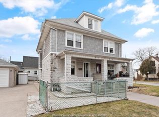 215 Pierre Ave, Windsor, ON N9A2J6