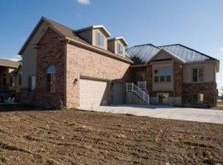 48 N Sierra Way, Layton, UT 84041