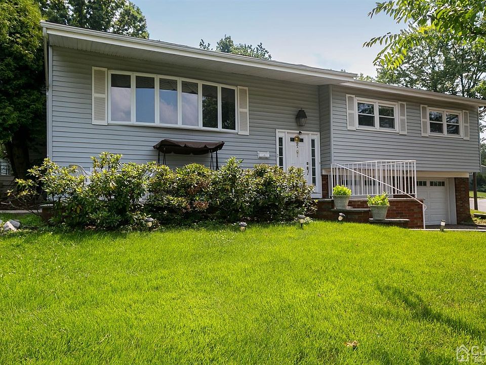 2 Merker Dr, Edison, NJ 08837 MLS 2200097R Zillow