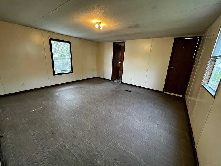 410 Dardouk Dr — Photo 9