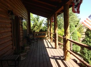 901 N Horsemans Park Dr, Dammeron Valley, UT 84783