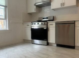 66 Elm St APT 1, Cambridge, MA 02139