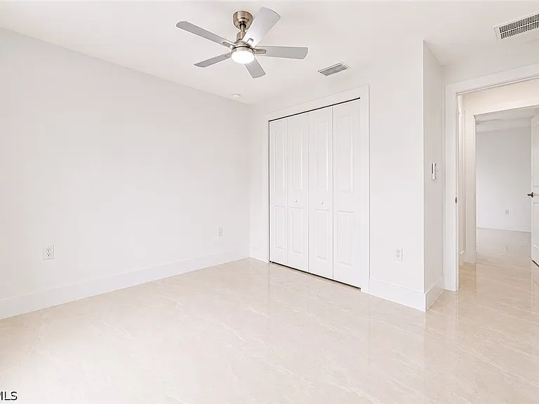640 Lydia St — Photo 18