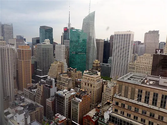 Rented by R New York | media 41