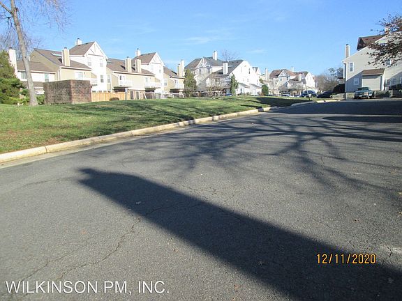 2nd image of 4385 Pembrook Village Dr