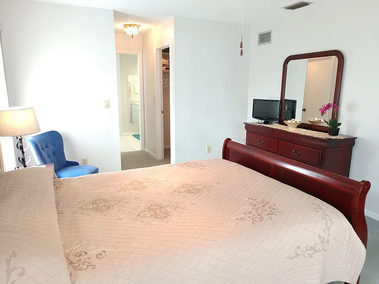 3177 E Village Dr — Photo 26