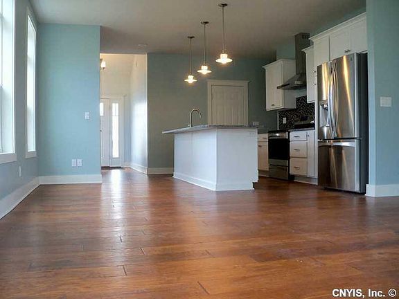 5th image of 7500 Birdsong Ln #1
