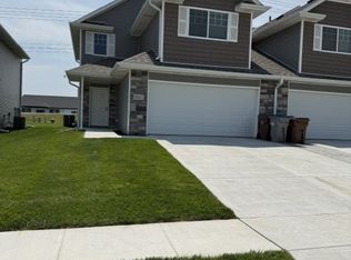 865 W Desert Vista Dr, Lincoln, NE 68523