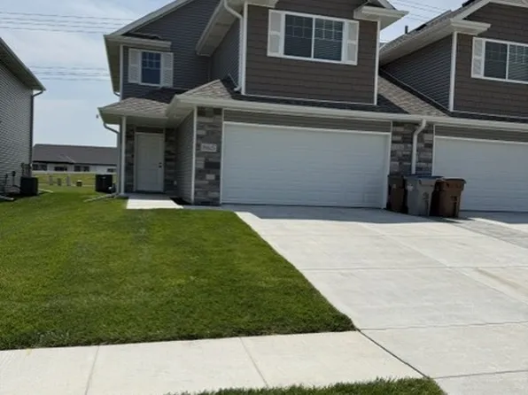 865 W Desert Vista Dr, Lincoln, NE 68523