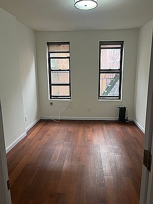 1st image of 39 Mott St #78
