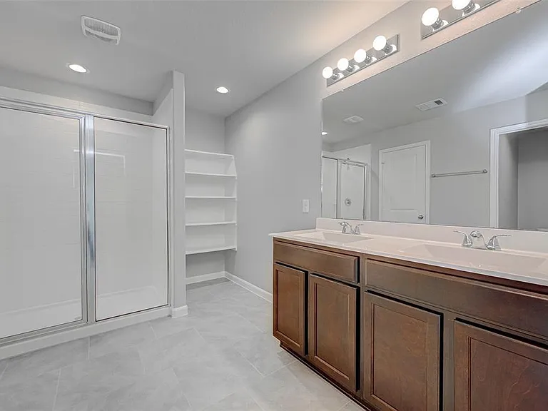 2206 Mirror Ridge Ct — Photo 24
