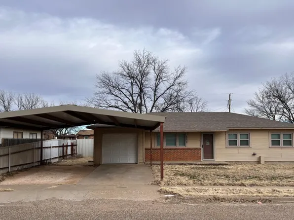 111 2nd St, Plains, TX 79355