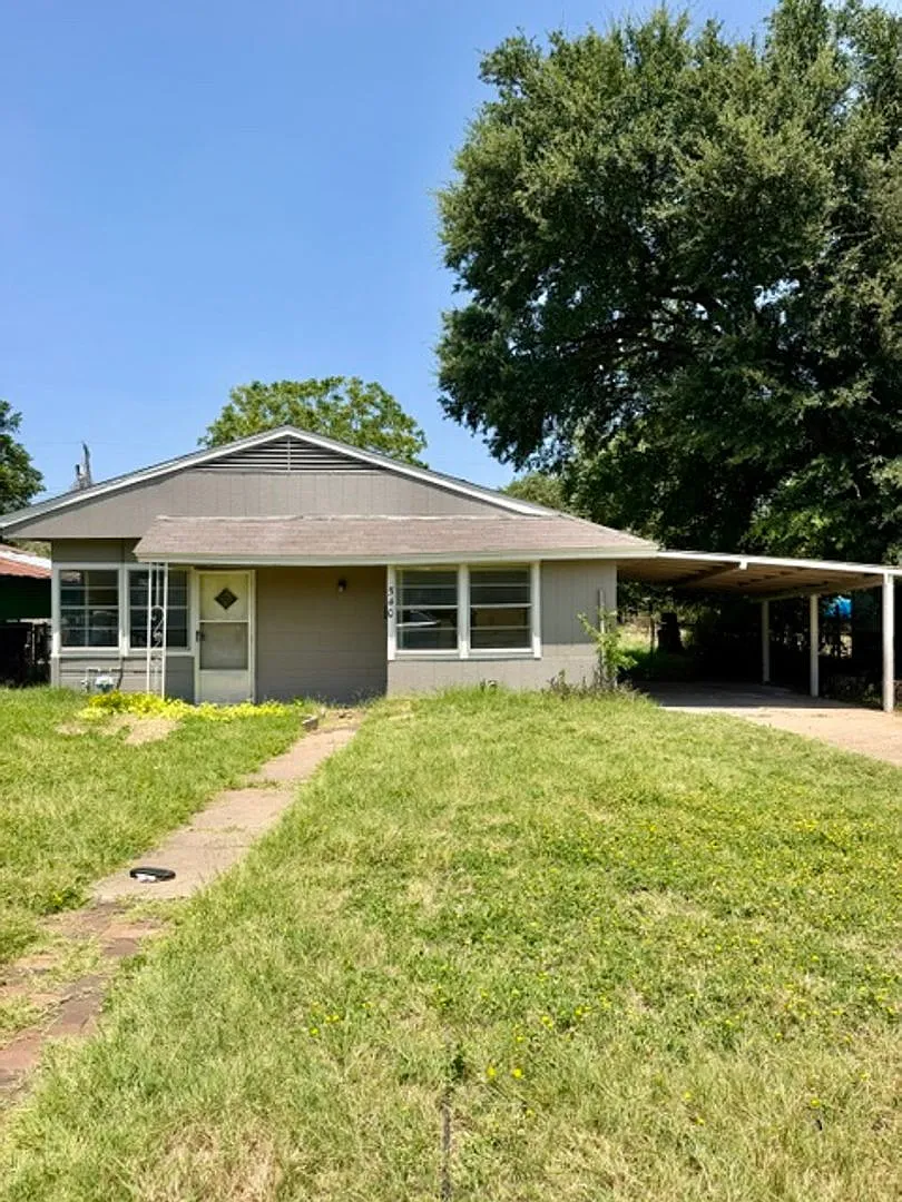 Remodeled 2 Bedroom 1 Bath- East Waco — Photo 1