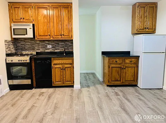 Rented by Oxford Property Group | media 5