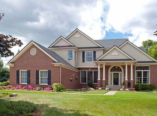 4070 Dixiana Ct, Rochester, MI 48306