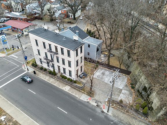 4th image of 501 Johnson St
