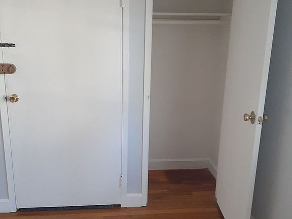 4th image of 209-221 Medway St #3B