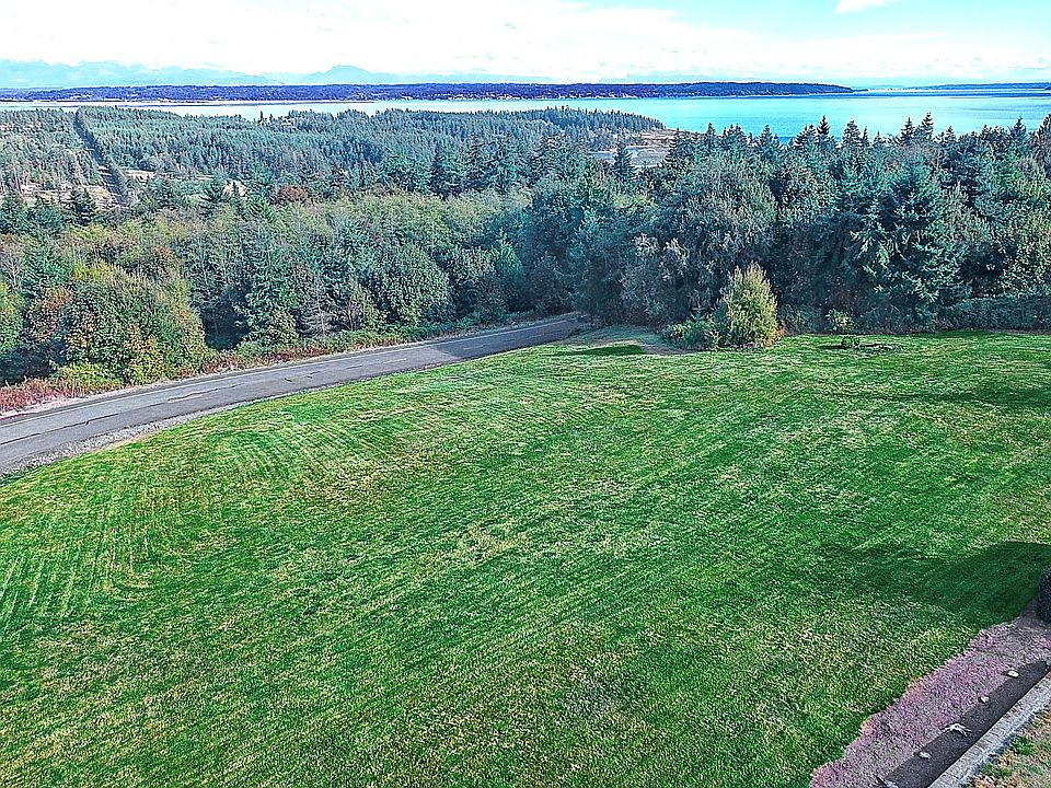 
                    Imagine...Your view home right here. Sound & Mountain views.
                