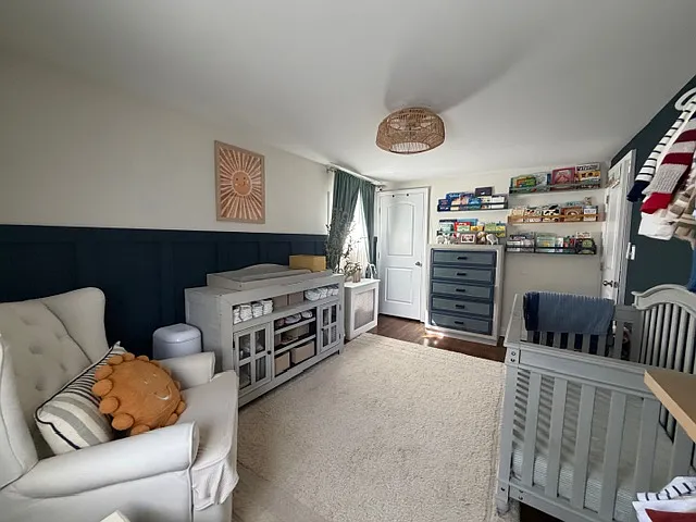 262 Windsor Rd — Photo 9