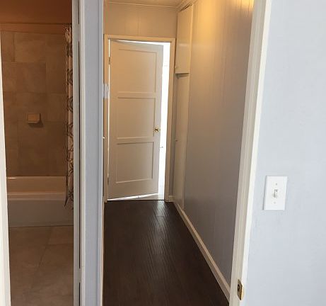 2nd image of 930 N La Paloma Ave