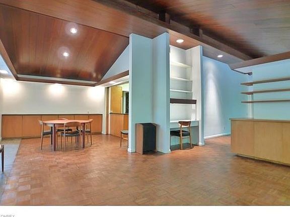 5th image of 3412 Lawton Ln