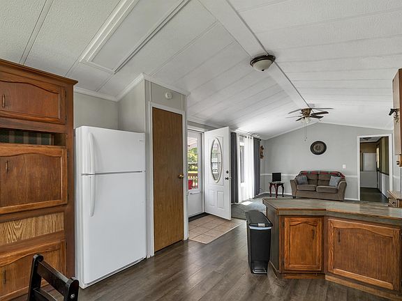 5th image of 8 N. Cranberry Lane