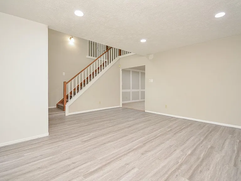 21318 Park Valley Dr — Photo 14