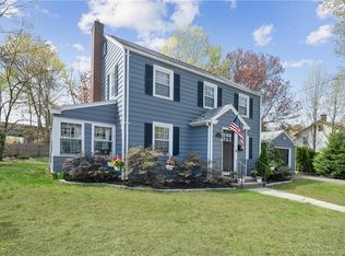 15 Henderson Rd, Fairfield, CT 06824