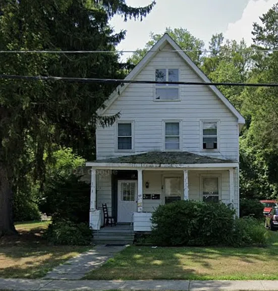 49 Warren St #3 — Photo 1