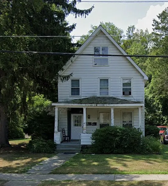49 Warren St #3