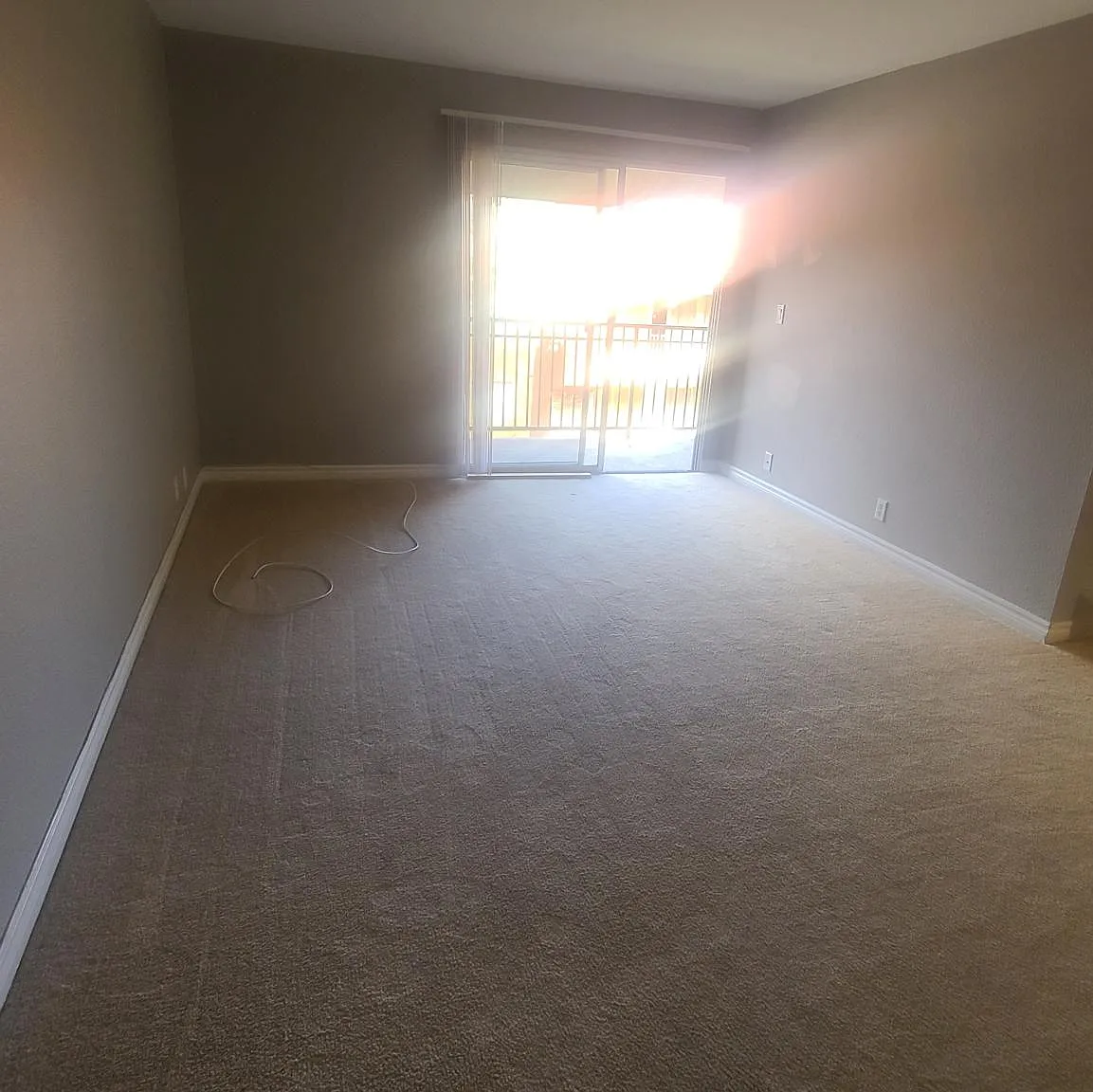5061 River Glen Dr — Photo 3
