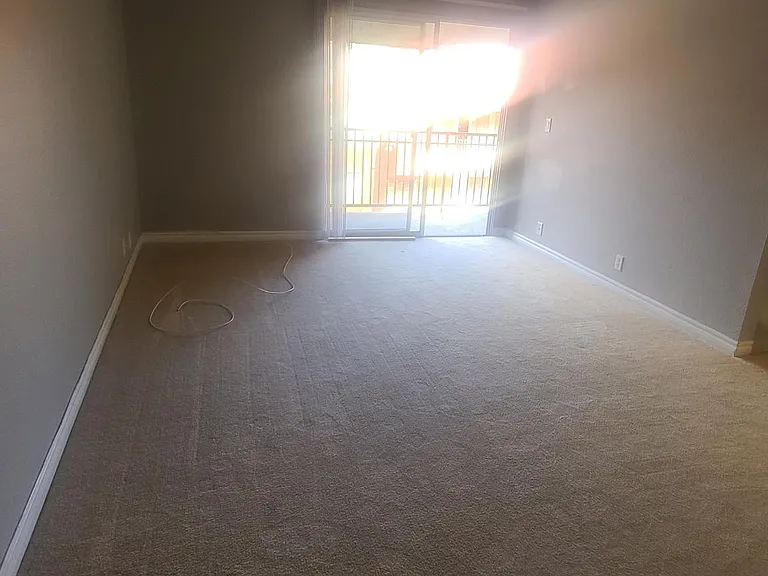 5061 River Glen Dr #70 — Photo 9