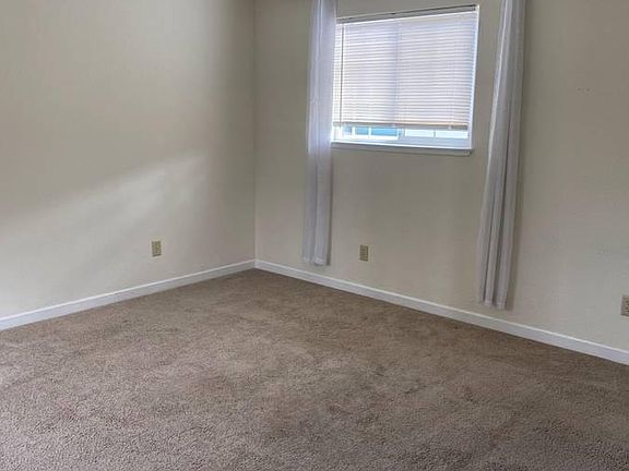 5th image of 654 Fulton St