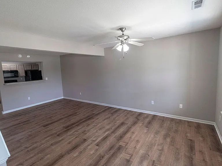 4016 Snowy Owl Dr — Photo 4