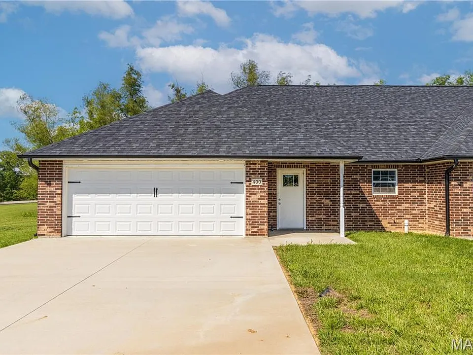 400 Deerwood Dr