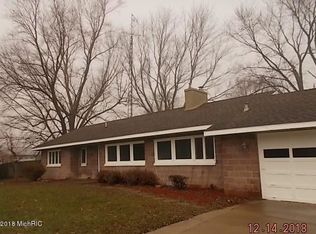 10658 M 60, Three Rivers, MI 49093