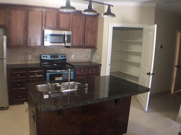 2nd image of 3730 Boettcher Dr #106