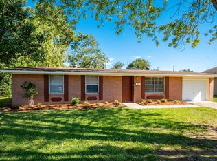 15 Brooklawn Dr, Little Rock, AR 72205