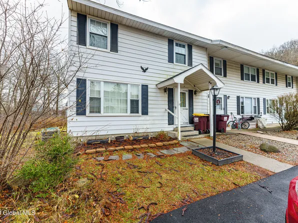 11 Mountain Dale Court, Altamont, NY 12009
