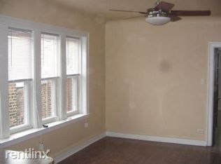 7945 S Rhodes Ave, Chicago, IL 60619